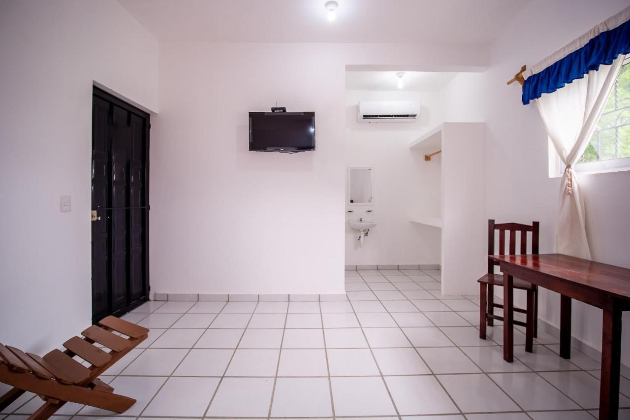 Oyo Hotel Posada San Vicente, Huatulco Санта-Мария-Уатулько Экстерьер фото