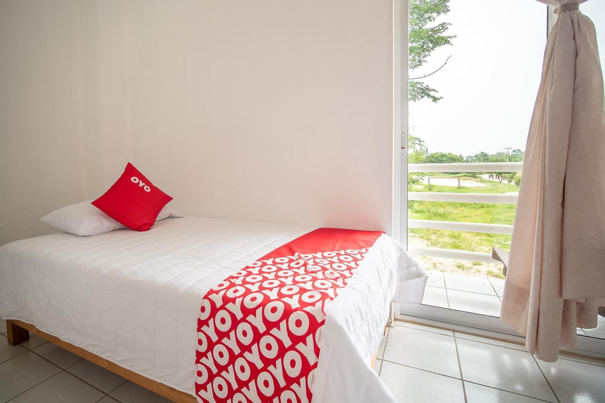 Oyo Hotel Posada San Vicente, Huatulco Санта-Мария-Уатулько Экстерьер фото