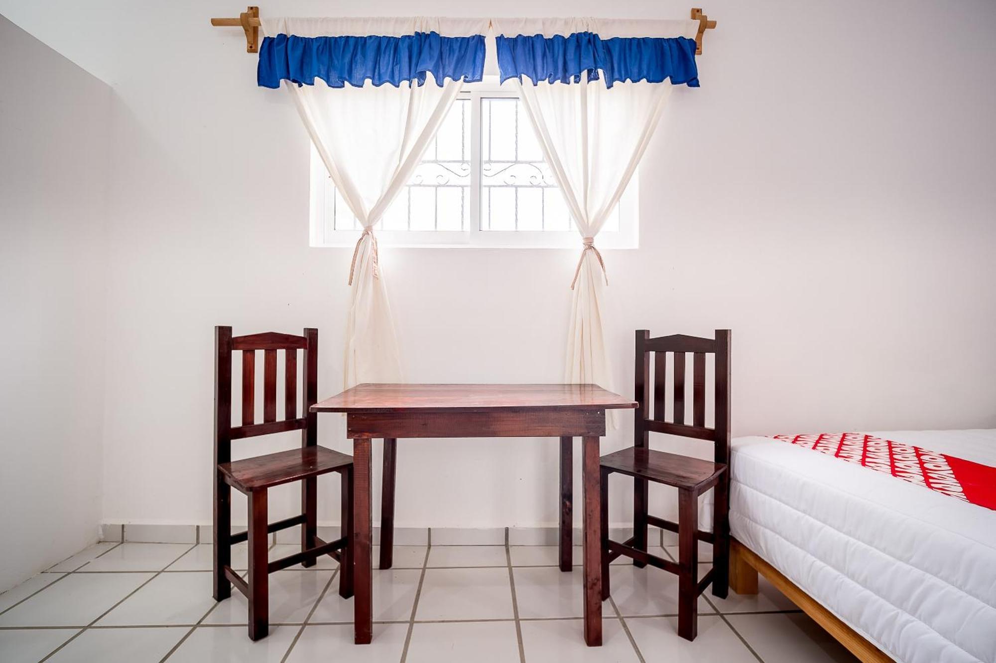 Oyo Hotel Posada San Vicente, Huatulco Санта-Мария-Уатулько Экстерьер фото